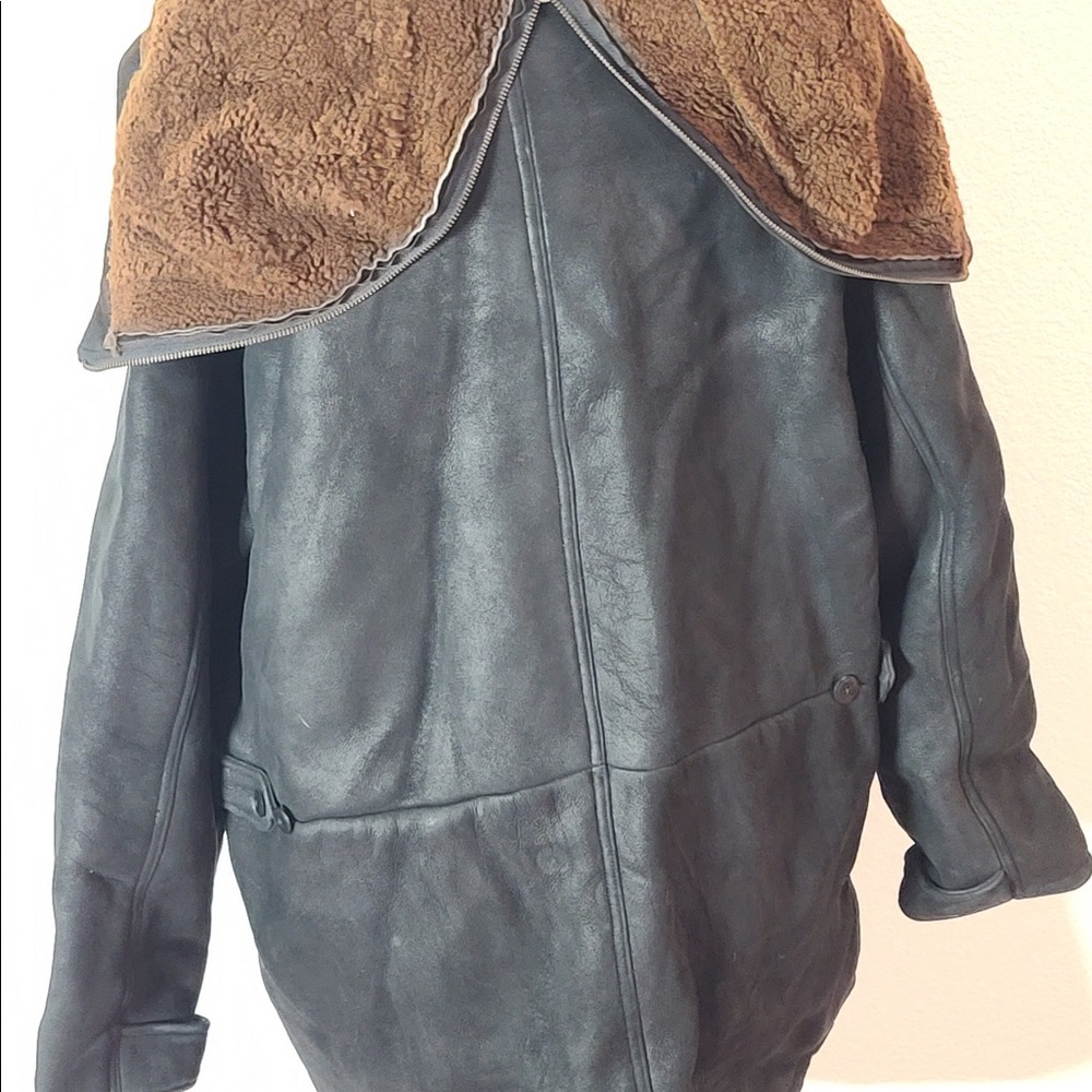 100% leather outside